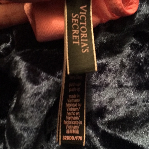 Push-up VS bra - Picture 4 of 4